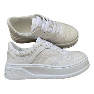 GUCCI GG EMBOSSED LOW TOP SNEAKERS WHITE LEATHER SIZE 37.5